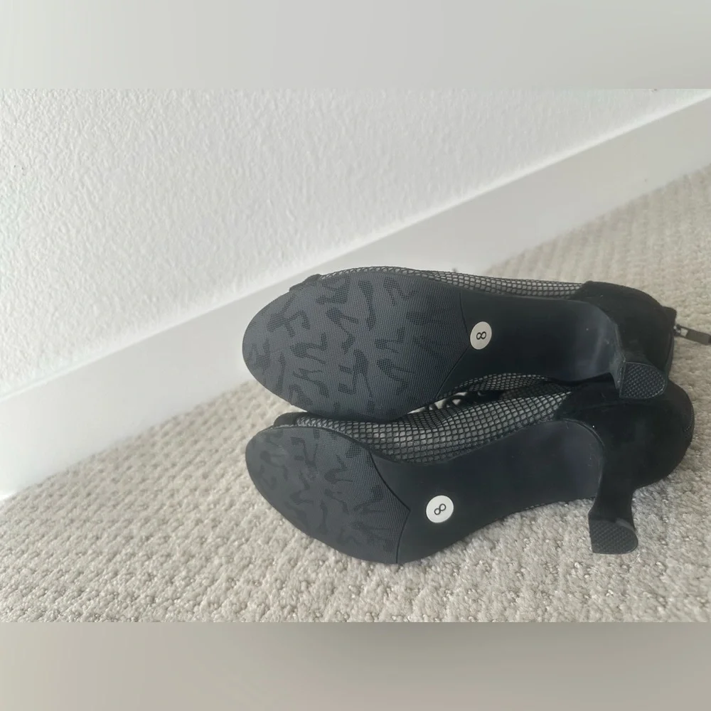 Lace up Rubber Sole Dance Heels Size 8 - Picture 5 of 5